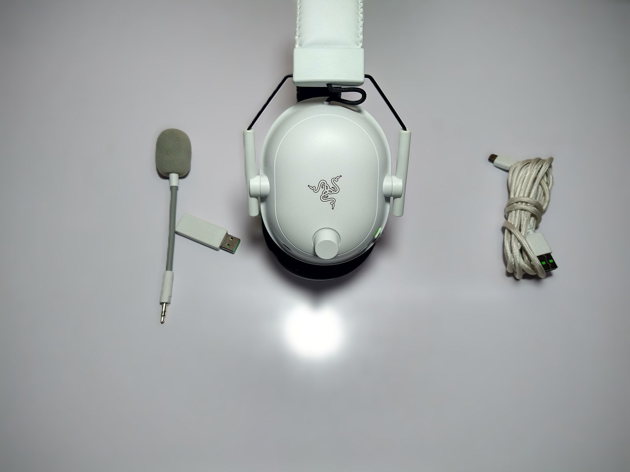 Razer BlackShark V2 Pro (2023) Wireless Gaming Headset – Black/White (Open Box) | 70 Hours Battery