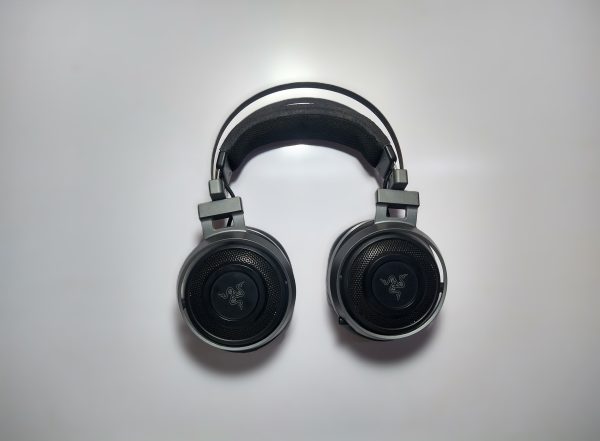 Razer Nari Ultimate Open Box – Wireless Haptic Gaming Headset with THX