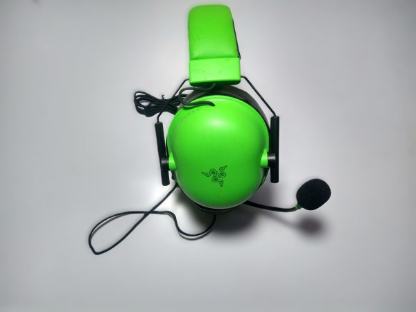 Razer BlackShark V2 X Gaming Headset – 50mm Drivers, 7.1 Surround Sound, Lightweight Design (Black/Pink/White/Green) – Open Box