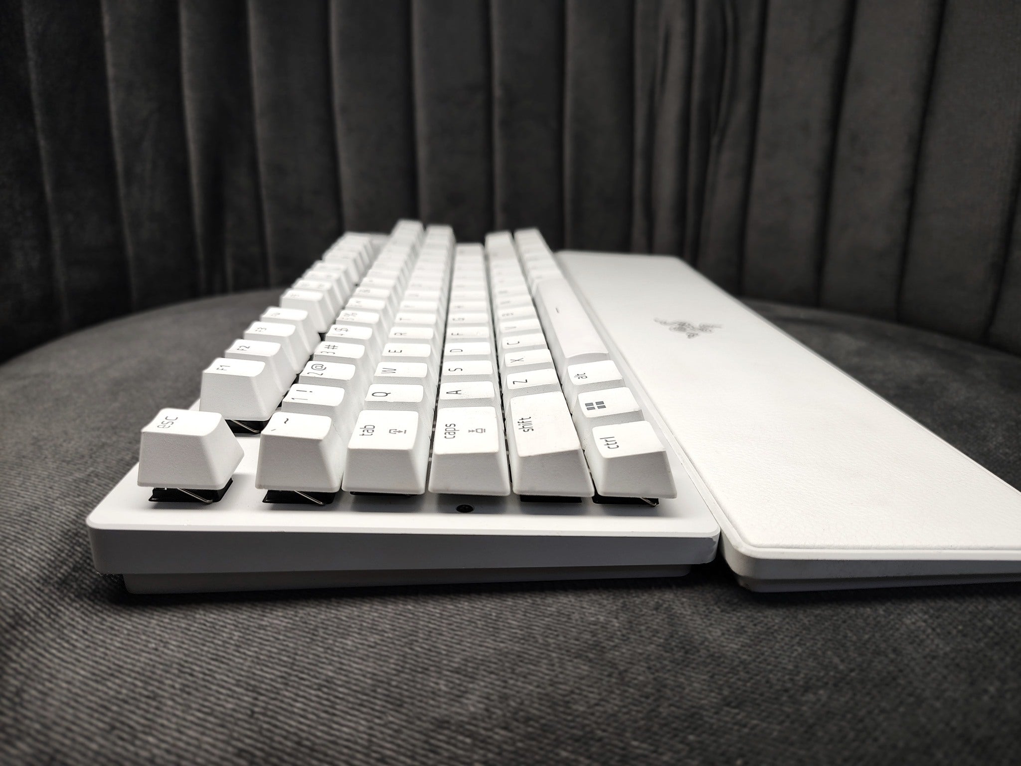 Razer Huntsman V3 Pro TKL Open Box – Wireless Tenkeyless Gaming Mouse