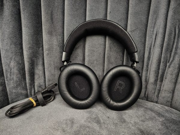 Razer Kraken V4 Pro Open Box – RGB Gaming Headset with 7.1 Surround Sound