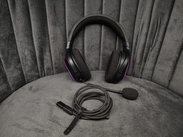 Razer Barracuda Chroma Open Box – Wireless RGB Gaming Headset