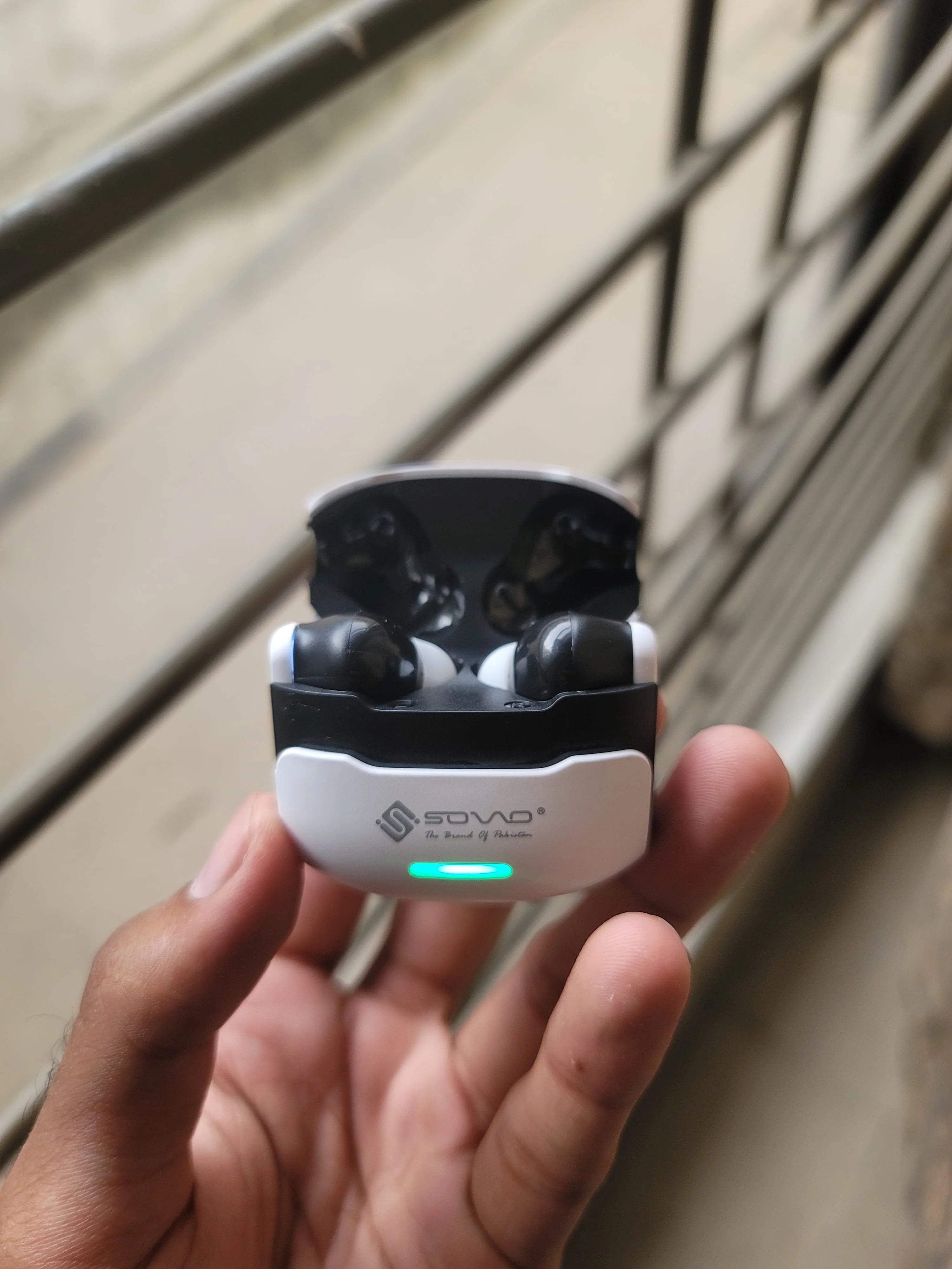 SBT-960 True Wireless Bluetooth Earbuds | Deep Bass | Noise Cancellation | Long Battery Life